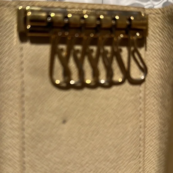 Louis Vuitton keyholder